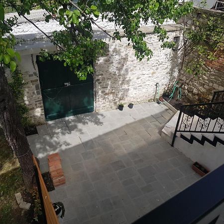 Villa Grigor เบราท ภายนอก รูปภาพ